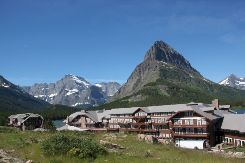 Many Glaciers Lodge